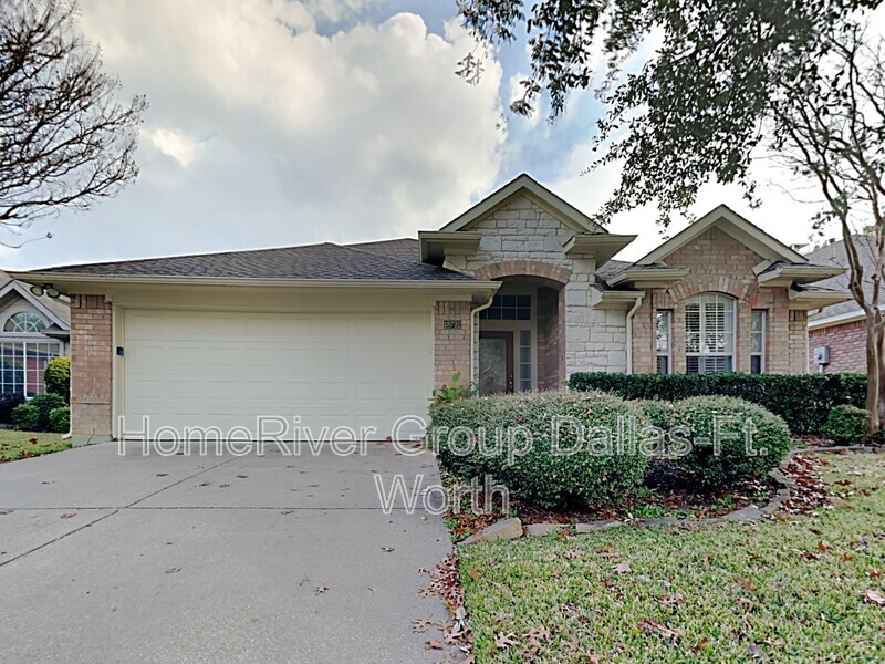 Foto principal - 18732 Tall Oak Dr