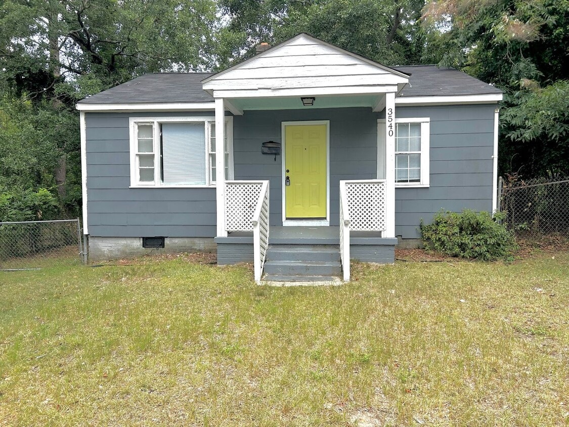 Primary Photo - Beautifully remodeled 2-bedroom, 1-bathroo...