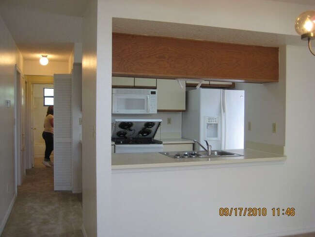 Building Photo - 2911 Fox Squirrel Dr