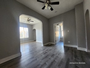 Building Photo - 7321 S Kenwood Ave