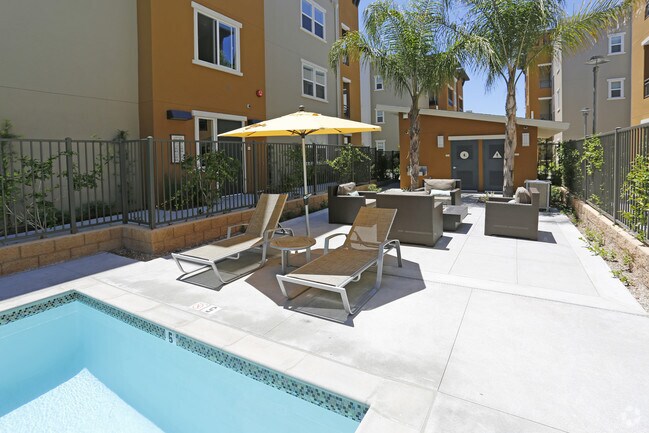 Palomar Station Apartments San Marcos, CA