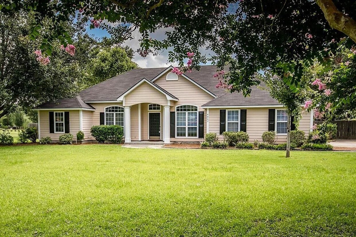 Primary Photo - Beautiful Home in Valdosta, Ga!