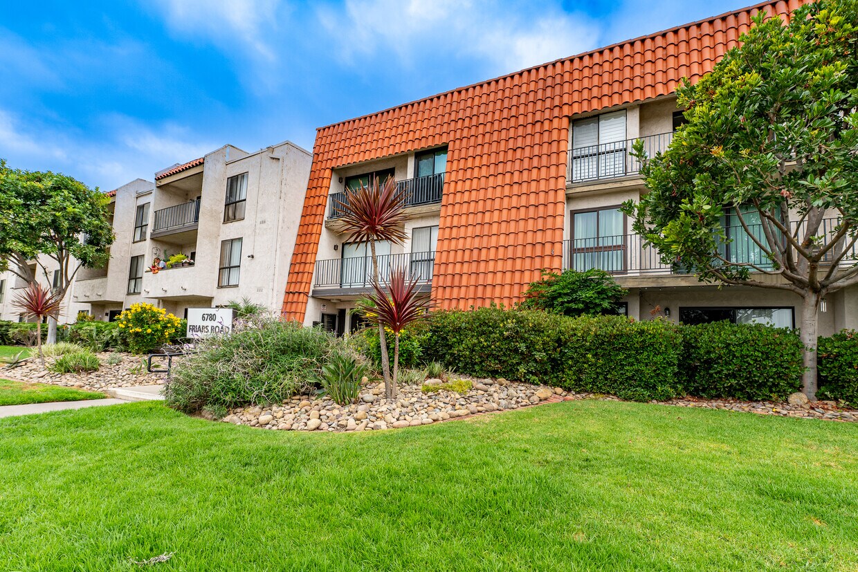 Foto principal - 6780 Friars Rd