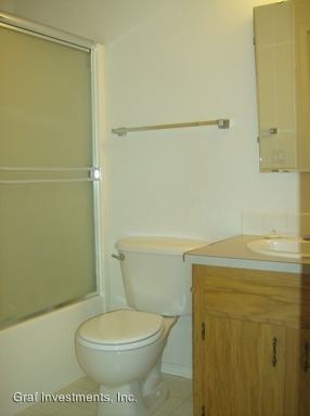 Building Photo - 600 Cherry Ln