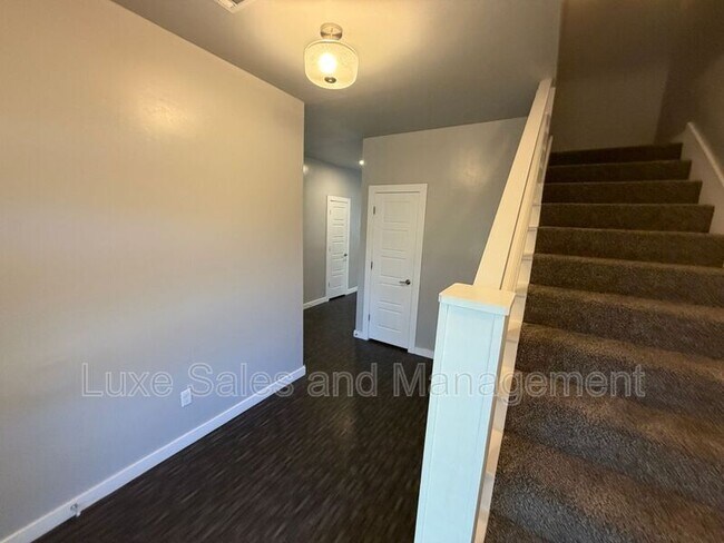 Building Photo - 613 NW 176th St