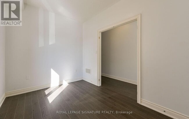 Building Photo - 343 Humphrey St