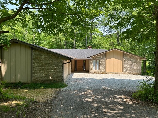 Building Photo - Available July 10th, 2025!