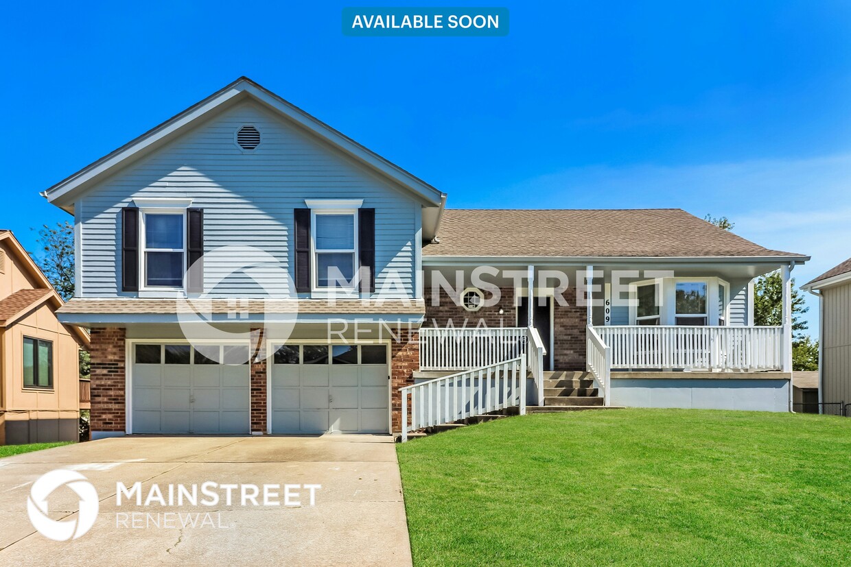 Foto principal - 609 NE Bristol Dr