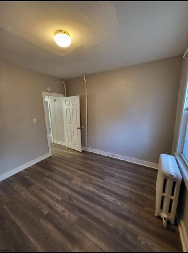 Building Photo - 127 Liverpool Ave