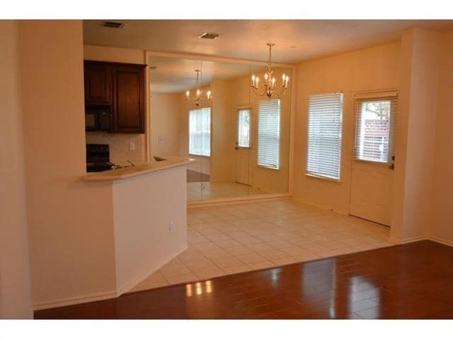 Building Photo - 8605 Brunswick Dr