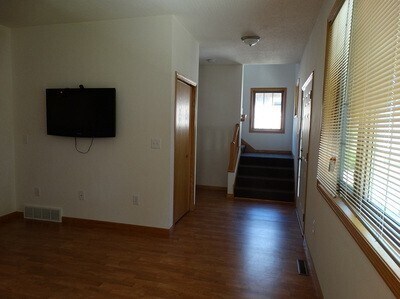 Building Photo - Lots of Room-s