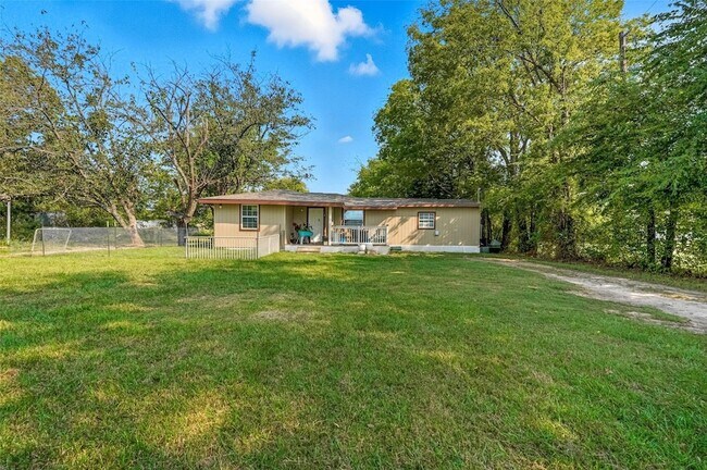 Foto del edificio - 1080 Co Rd 1235