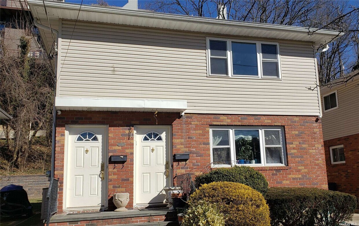 Primary Photo - 88 Ashwood Rd
