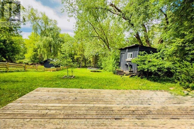 Building Photo - 6072 Hillsdale Dr