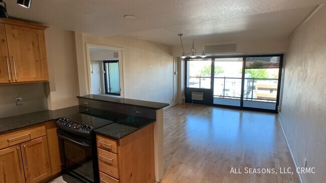 Foto del edificio - 417 E Kiowa Street #604