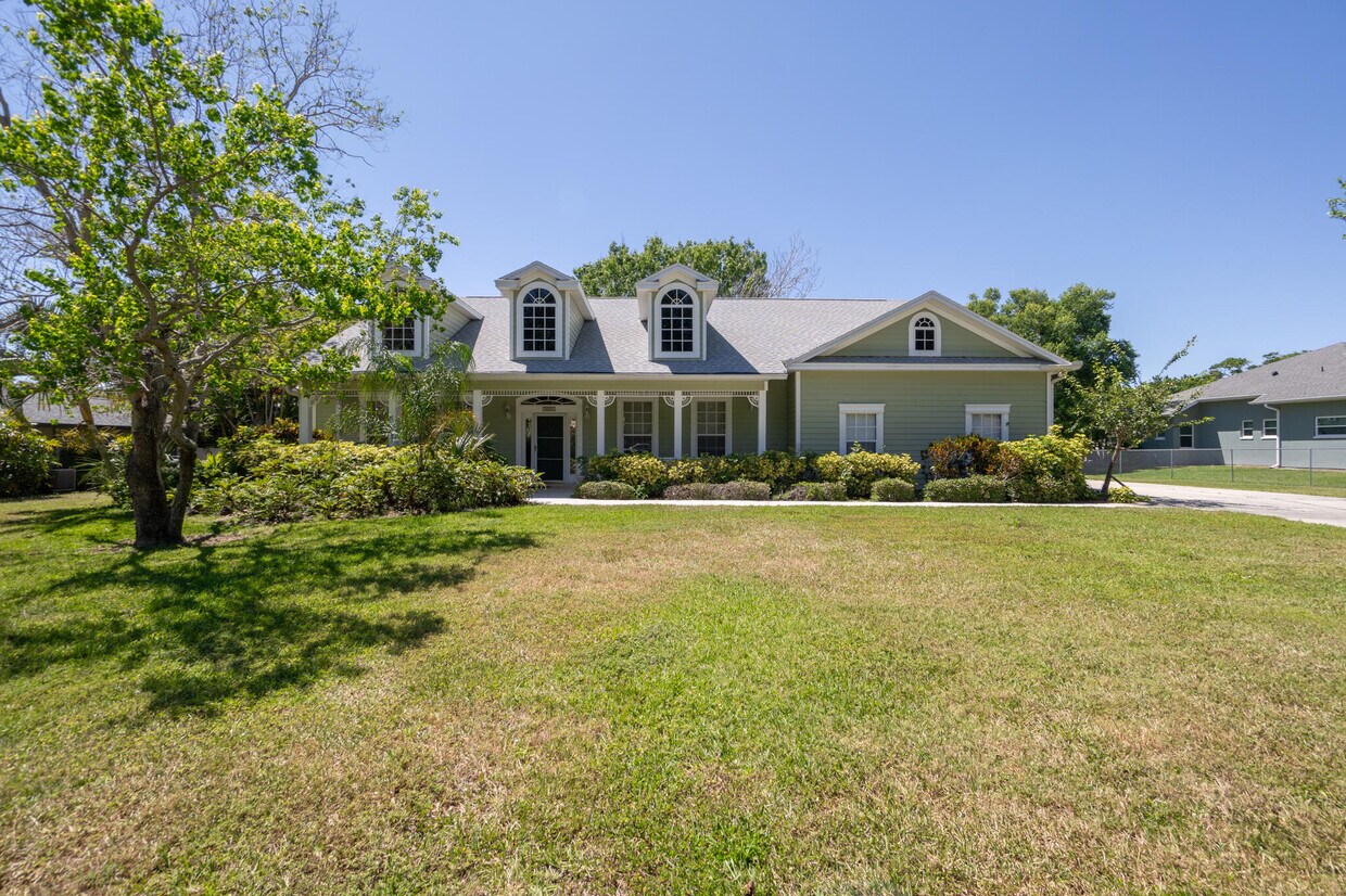 Foto principal - 4085 Crooked Mile Rd