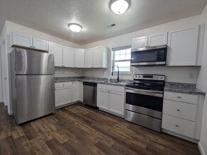 Building Photo - 401 N 3rd St