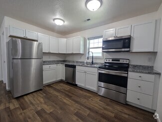 Building Photo - 401 N 3rd St