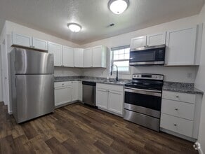 Building Photo - 401 N 3rd St