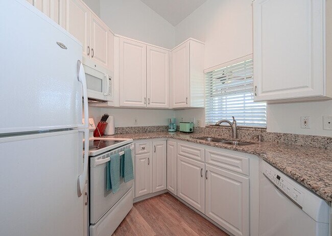 Foto del edificio - 441 Quail Forest Blvd