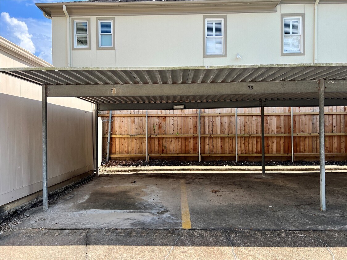 Building Photo - 855 Augusta Dr