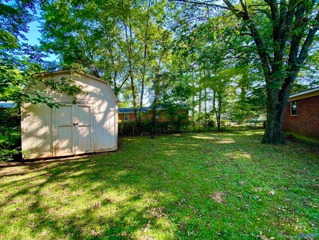 Foto del edificio - 4800 Bluehaven Dr NW