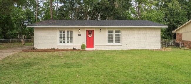 Foto del edificio - 725 Queensbury Dr