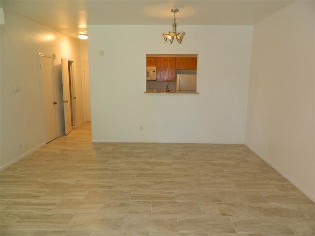 Building Photo - 3126 Holly Hall St