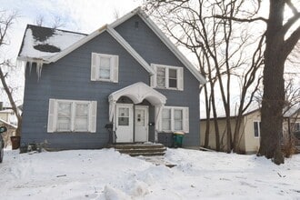 Building Photo - 231-233 S Pearl St