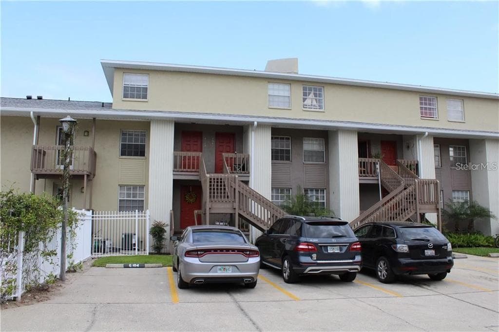 Primary Photo - 4863 W McElroy Ave