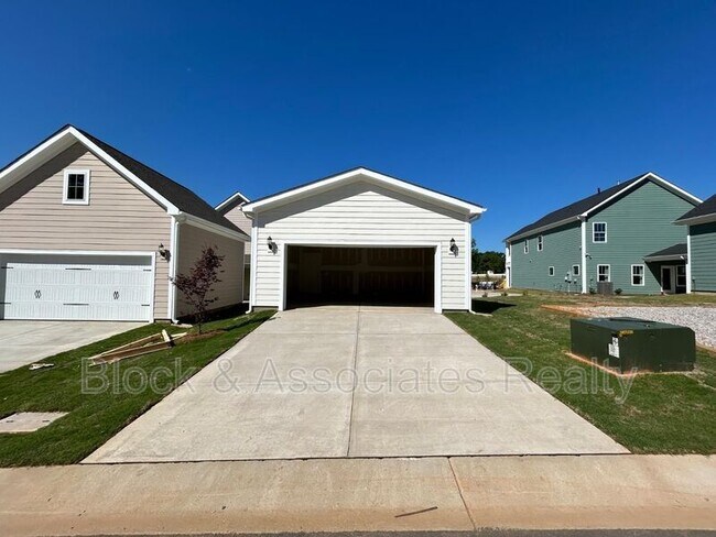 Building Photo - 544 Georgias Landing Parkway