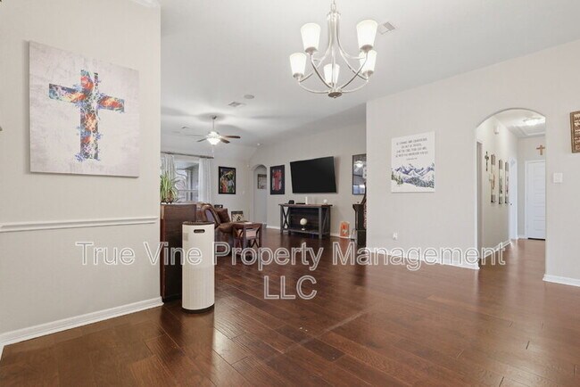 Foto del edificio - 4727 La Santa Rd