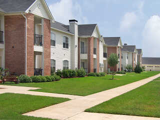 Primary Photo - Palmetto Place Apartments