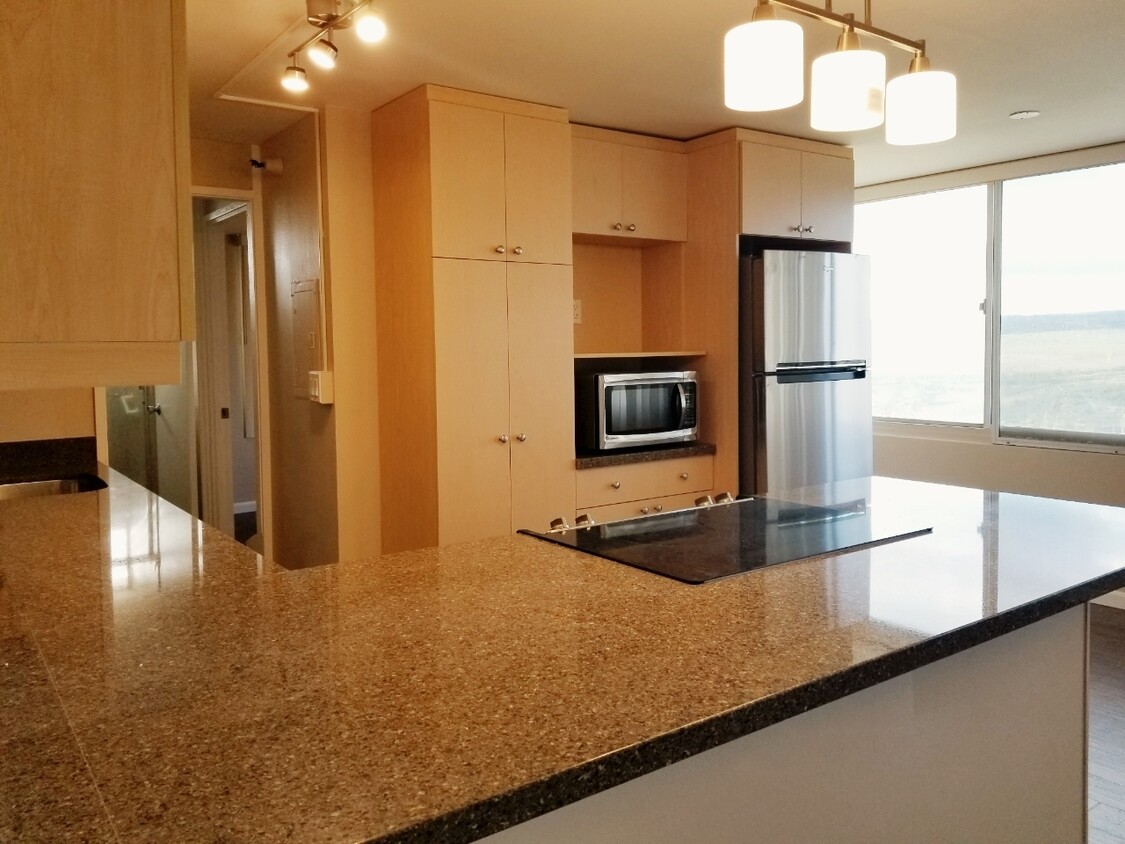 Foto principal - New Renovated 1 Bedroom, 1 Bathroom in Cen...