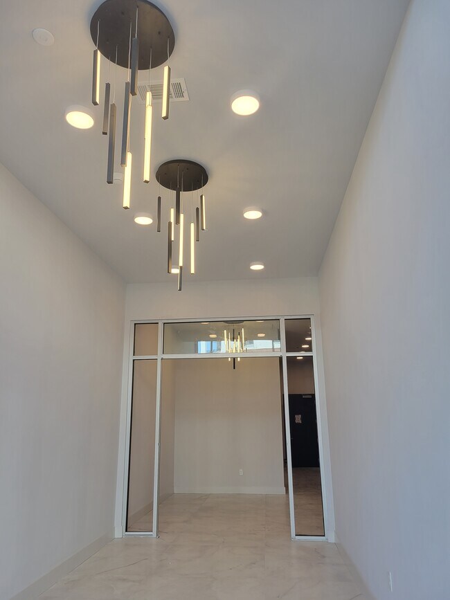 Foyer entrance into Building - 303 31st Ave N