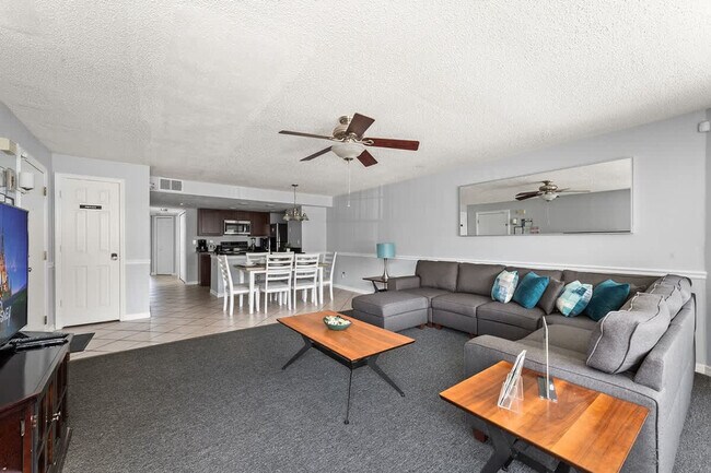 Foto del edificio - 2745 N Poinciana Blvd