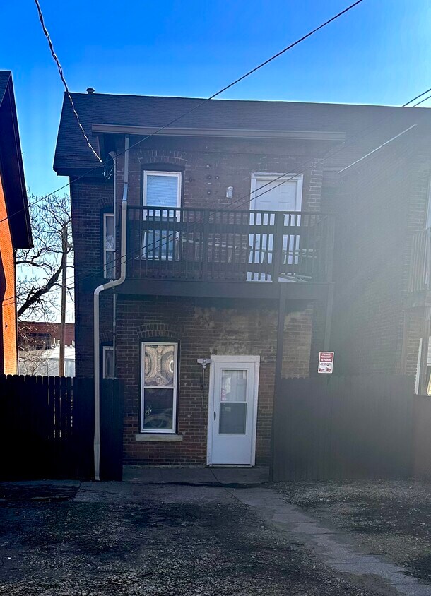 933 White St, Dubuque, IA 52001 House Rental in Dubuque, IA