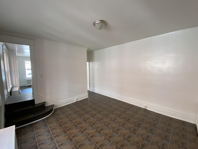 Foto del edificio - 2628 Lexington St