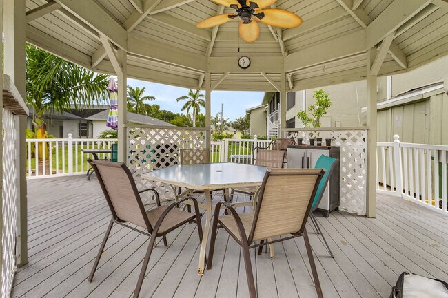 Foto del edificio - 4708 SW 8th Pl