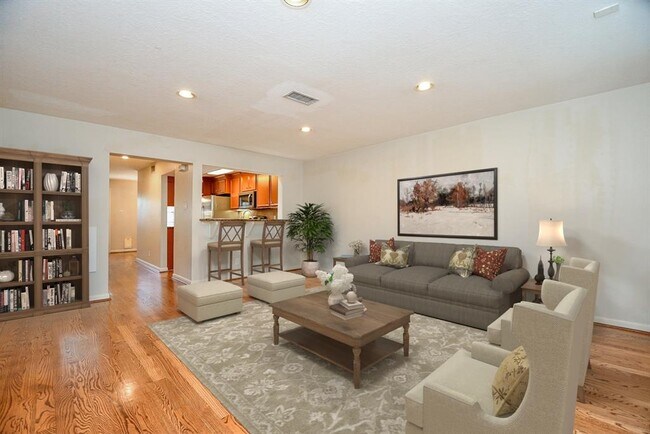 Foto del edificio - 5244 Arboles Dr