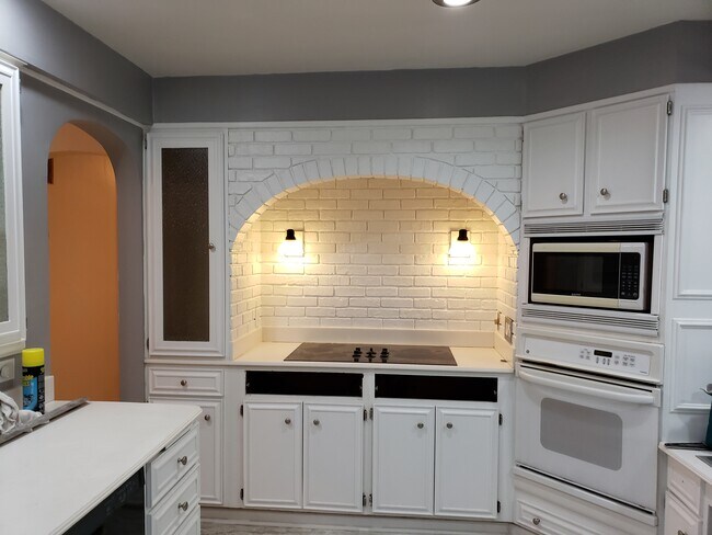 Foto del edificio - 1328 Oak Ln