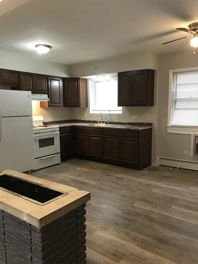Building Photo - 2119 Harlem Ave