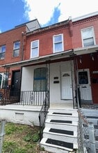 Building Photo - 719 N Dekalb St