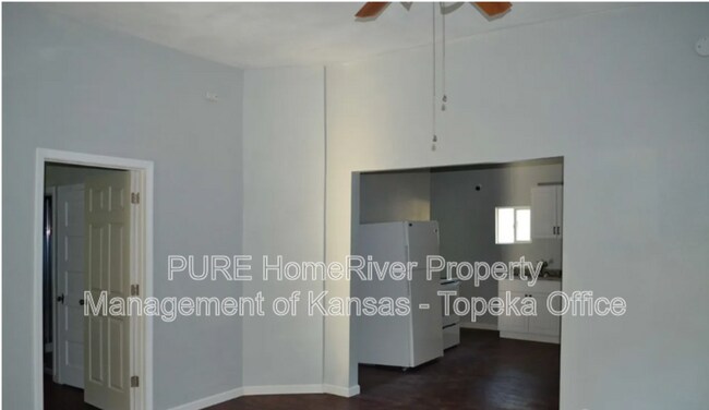 Building Photo - 1272 SW Mulvane St