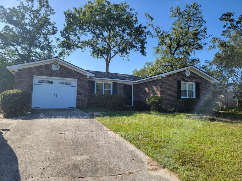 Foto principal - 119 Sunnywood Dr
