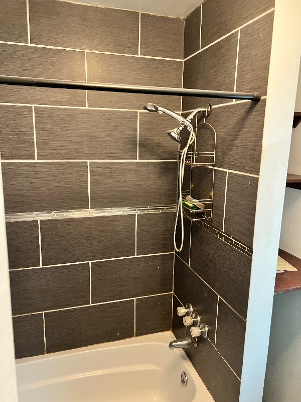 Building Photo - 2512 W Oxford St