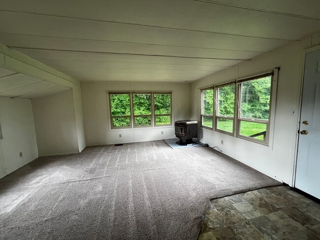 Building Photo - Cozy 2 Bedroom in Ferndale!