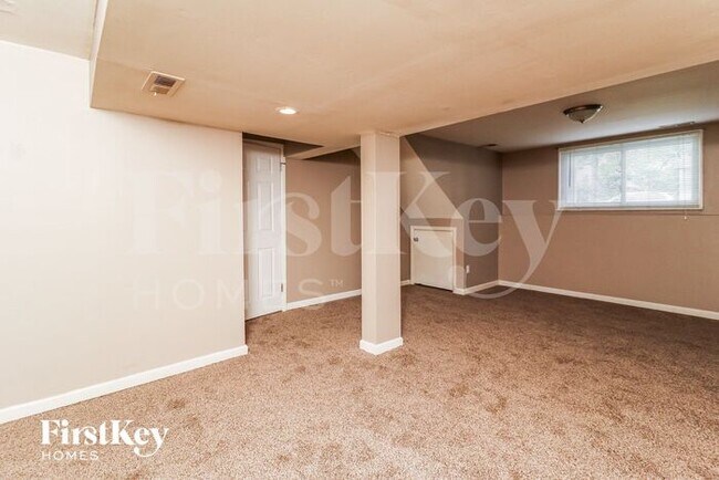 Building Photo - 40 Gary Glen Drive