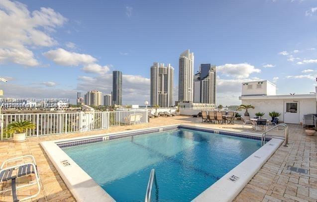 Foto del edificio - 2 bedroom in Sunny Isles Beach FL 33160