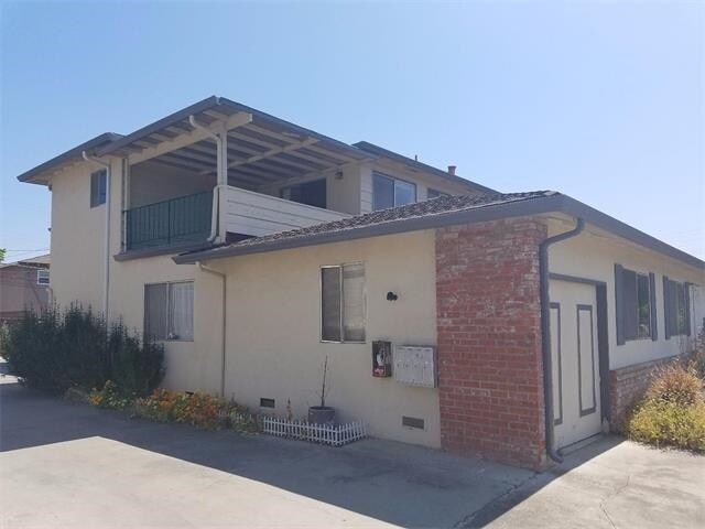 Building Photo - 645 Azara Pl